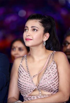 Shruti Hassan mini information With best moments of cine pics - WOW DREAM MEDIA Shruti Haasan, Saree Photos, Hollywood Heroines, Shruti Hassan, Amy Jackson, South Actress, Aishwarya Rai, Alia Bhatt, Bollywood Actress