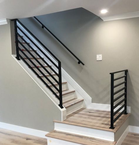 Short Railings For Stairs, Basement Steps With Landing, Basement Stair Hand Railing Ideas, Basement Stairway Railing Ideas, Open Railing To Basement, Basement Stair Railing Ideas Half Walls, Basement Railing Ideas, Indoor Banister Ideas, Indoor Steps Ideas Stairs