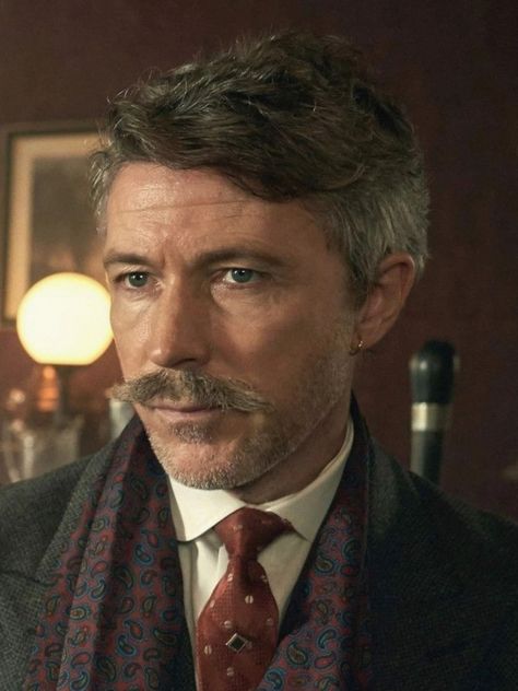 Aberama Gold, Aidan Gillen, Cillian Murphy, Peaky Blinders, Golf, Gold