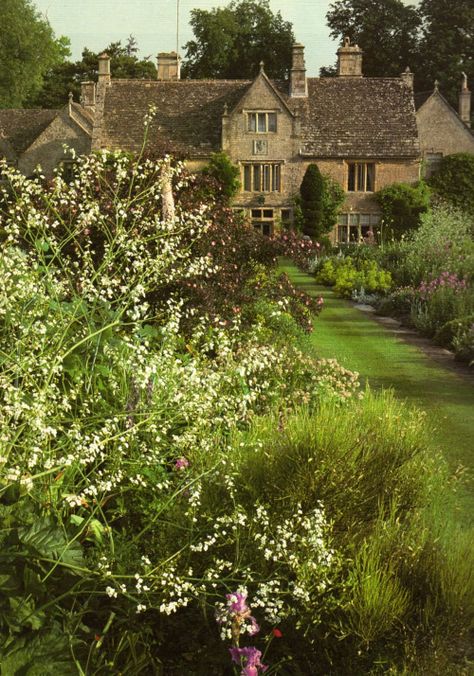 Casa Hobbit, English Manor, English House, English Style, English Cottage, Garden Cottage, English Countryside, English Garden, Cottage Garden