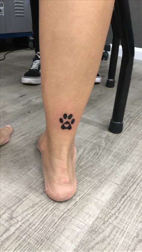 Dog Leg Tattoo, Pet Tattoos, Bone Tattoos, Dog Leg, Cat Tattoo Designs, Crochet Fun, Leg Sleeve, Leg Tattoo, Leg Sleeves