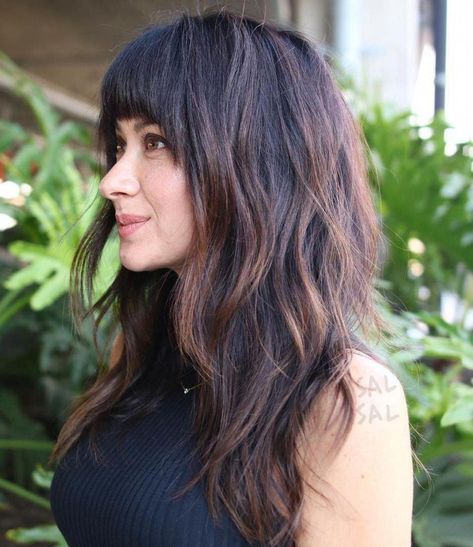 Layered Haircut with Arched Bangs for Long Hair #curlybangs Arched Bangs, Long Haircuts With Bangs, Long Sleek Hair, Layered Haircuts With Bangs, Haircuts For Long Hair With Layers, Layered Hair With Bangs, Bob Hairstyles For Thick, Long Layered Haircuts, Layered Haircut