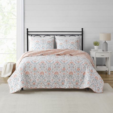 Winston Porter Jamon Jasper Peach/Green Cotton Quilt Set & Reviews | Wayfair Cotton Quilt Set, Quilt Set, Peach And Green, Quilt Care, Quilted Sham, Vine Design, Twin Quilt, King Quilt, Queen Quilt