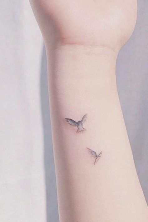 Clear Meaningful Small Wrist Tattoos - Small Wrist Tattoos - Small Tattoos - MomCanvas Bird Tattoo Placement, Small Dove Tattoos, Bird Tattoos Arm, Wrist Tattoos Girls, Small Bird Tattoos, Small Cross Tattoos, Small Arrow Tattoos, Small Foot Tattoos, Small Star Tattoos