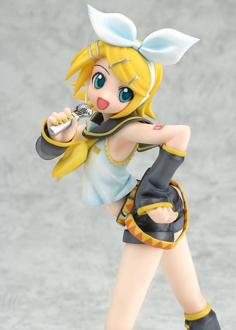 kagamine rin toy Figurine Poses, Wonderland Showtime, Vocaloid Figures, Rin Vocaloid, Y2k Outfits Aesthetic, Figures Anime, Kagamine Rin, Figure Reference, Anime Toys