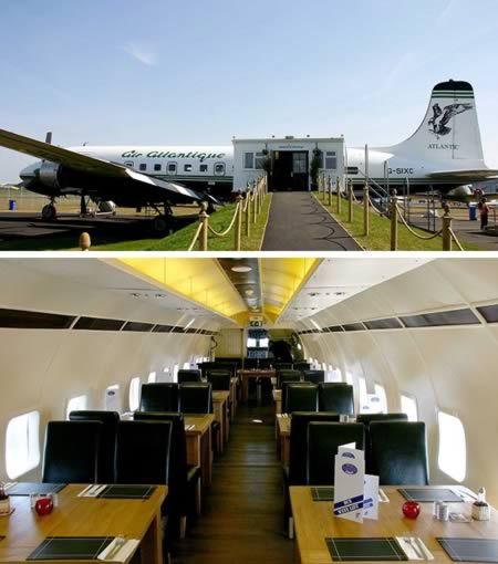 Airplane Restaurant... great idea, but even so I think I'd be to nervous about it flying off haha Airport Restaurant Design, Airplane Restaurant, Spaceship Restaurant, Flying Saucer Restaurant, Airport Theme, Nyc Restaurants With A View, Airline Food, Small Restaurant, Small Restaurants