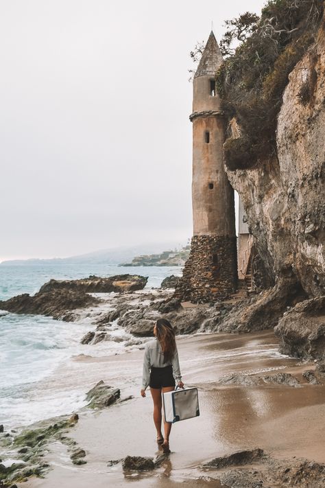 Pirate Tower at the scenic Victoria Beach in Laguna Beach // Our guide to the best beaches to visit in Southern California // #California #SouthernCalifornia #BestBeaches #LagunaBeach Beach Girlie, Cali Aesthetic, Cali Vacation, America California, California Attractions, Victoria Beach, Beaches To Visit, Best Beaches To Visit, Southern California Beaches