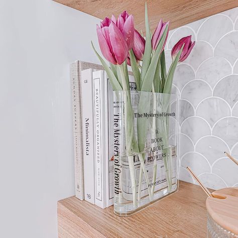 I want this beautiful flower vase for my kitchen. Not sure if Ill use real or fake flowers though. #flowervase #bookshelfvase Bookend Vase, Book About Flowers, Cute Bookshelves, Book Vase, Minimalist Book, Vase Transparent, Acrylic Vase, Vase For Flowers, Unique Vase