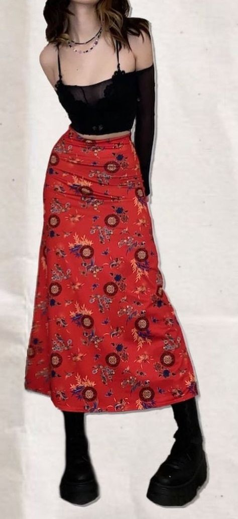 Long Red Skirt Outfit, Red Maxi Skirt Outfit, Flowy Skirt Outfit, Long Skirt Aesthetic, Flowy Outfits, Red Skirt Outfits, Circle Skirt Outfits, Floral Skirt Outfits, Red Long Skirt