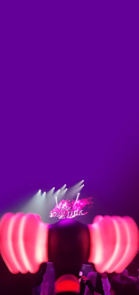 Pink Wallpaper Blackpink, Born Pink Wallpaper, Black Pink Born Pink, Neon Pink Wallpaper, Pink Era, Blackpink Wallpaper, Born Pink, Lock Screen, Blackpink Lisa