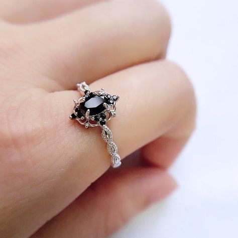 Spinel Stone, White Gold Promise Ring, Etsy Engagement Rings, Alternative Wedding Rings, Gothic Ring, Gemstone Wedding Rings, Black Engagement Ring, Black Stone Ring, Sweet Accessories