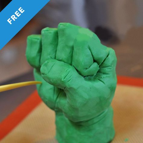 Hulk Birthday Cakes, Sugar Sculpture, Hulk Cake, Sculpted Cake, Hulk Birthday Parties, Fondant Cake Tutorial, Sugar Geek, Hulk Birthday, Pig Birthday Cakes