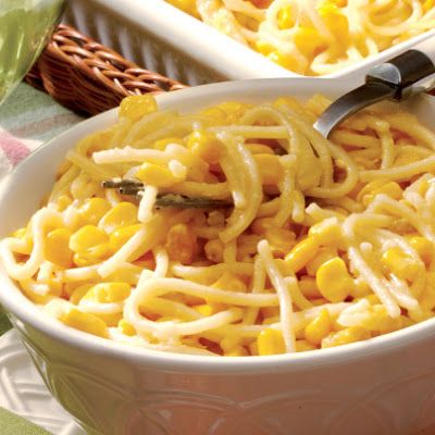 Spaghetti Corn @keyingredient #cheese Spaghetti Corn Casserole, Spaghetti Corn, Spaghetti Casserole Recipe, Cheesy Spaghetti, Corn Casserole Recipe, Spaghetti Casserole, Cream Sauce Recipes, Cheesy Casserole, Corn Casserole