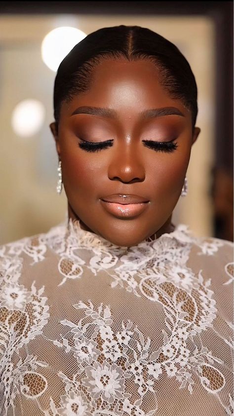 LAYEFABEAUTY/NIGERIAN MUA | @kani41 ‘s look for her bridal shower. She looked all shades of amazing Lashes @wynkklashes Eyes @tressebella these pigments are sooooo… | Instagram Very Dark Skin Makeup, Bridesmaid Makeup For Dark Skin, Bridal Makeup For African Women, Bridal Makeup On Black Women, Bride Makeup Dark Skin, Neutral Makeup Black Women, Dark Skin Wedding Makeup, Dark Skin Makeup Look, Bridal Make Up Black Woman