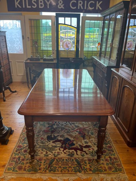 VICTORIAN MAHOGANY EXTENDING DINING ROOM TABLE Dining Room Library, Antique Tables, Room Library, Long Table, Antique Table, Antiques For Sale, Antique Photos, Extendable Dining Table, Room Table