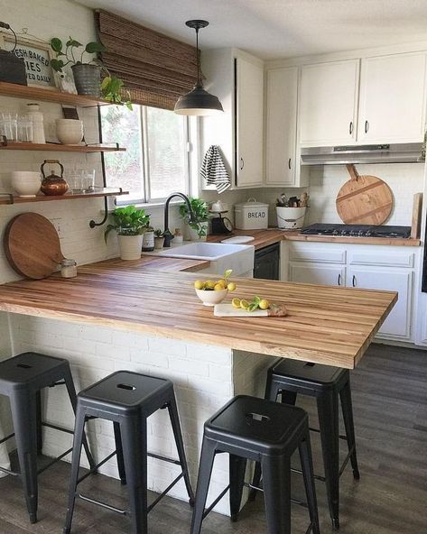 Dapur Rustic, Small Kitchen Decoration, Model Dapur, Locker Designs, Interior Boho, Kitchen Countertop Materials, Kabinet Dapur, Decor Ikea, Small Kitchen Decor