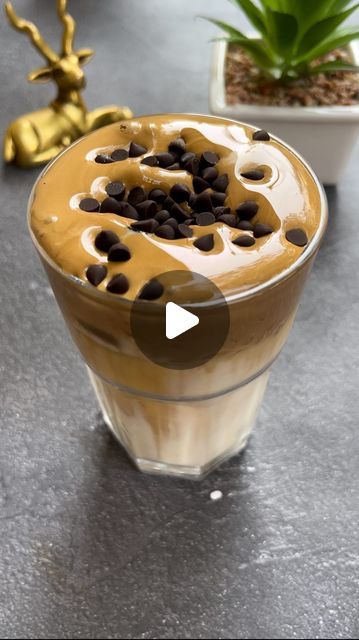 How To Make Hot Coffee, Blended Coffee Recipes, Starbucks Party, Coffee Beverages, Easy Autumn Recipes, Coffee Hacks, Coffee Drink Recipes, Starbucks Recipes, Coffee Powder