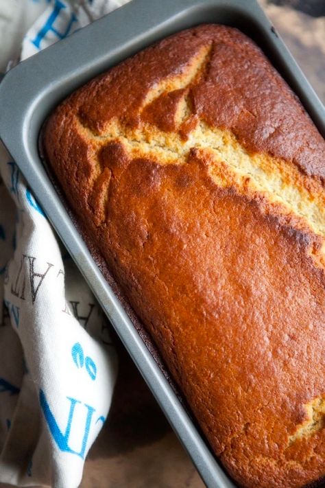 Orange Cardamom Cake, Cardamon Recipes, Chimney Cakes, Cardamom Recipe, Orange Cardamom, Cardamom Cake, Yogurt Cake, Diet Ideas, Holiday Meals