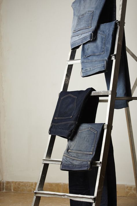 Jeans Storage Ideas, Jeans Storage, Denim 2024, Denim Photography, Denim Display, Flat Lay Photography Fashion, Jean Organization, Flatlay Clothes, Denim Photoshoot