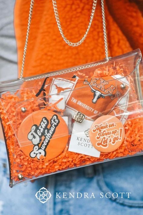 Coach Taylor, University Of Texas, New Jewelry, Kendra Scott Jewelry, Styling Ideas, College Fashion, Austin Texas, Kendra Scott, Alex And Ani Charm Bracelet