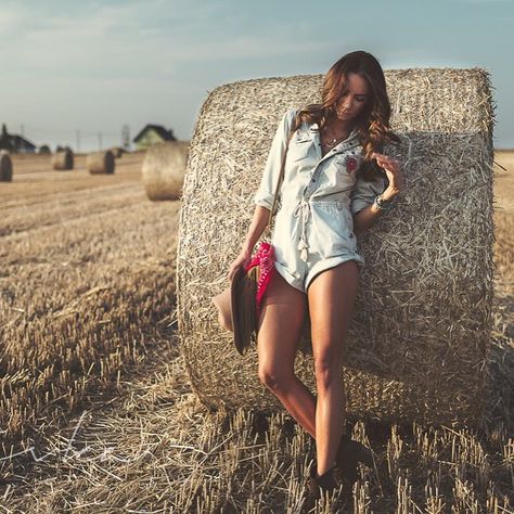 Polish blogger @olivka_blog heartland wandering in our chambray Route 66 Jumpsuit {on sale! Link in bio} 🌾 Narrow Hips, Chambray Romper, Spell Designs, Heartland, Route 66, Chambray, Pant Jumpsuit, Link In Bio, Sequin Skirt