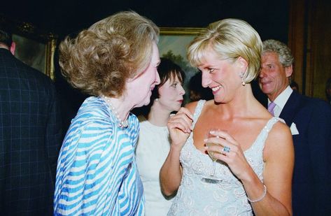 Diana, Princess of Wales at a private viewing and reception Princess Diana Niece, Princess Diana Ring, Kitty Spencer, Diana Ring, Catherine Walker, Princess Diana Pictures, Diana Princess Of Wales, Diana Princess, Diana Spencer