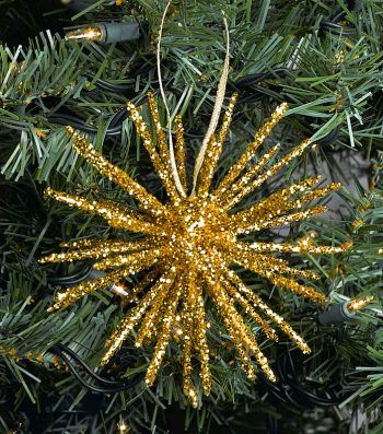 Diy With Styrofoam Balls, Starburst Christmas Tree Topper, Diy Starburst Ornaments, Toothpick Tree Styrofoam Ball, How To Make Beaded Christmas Ornaments Styrofoam Ball, Diy Beaded Star Ornament, Sequin Styrofoam Ornament, Diy Tree Topper, Beaded Ornaments Diy