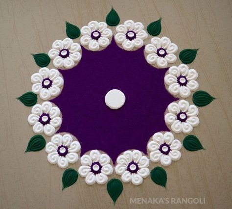 Ragoli Color Simple, Indian Rangoli Designs Simple, Rangoli Designs Small, Sankranti Rangoli, Simple Flower Rangoli, Rangoli Designs Simple, Indian Rangoli Designs, Easy Rangoli Designs Videos, Very Easy Rangoli Designs