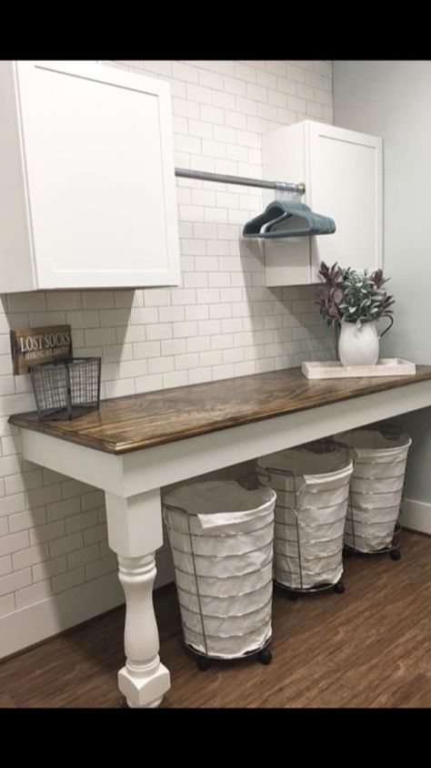 Laundry Room Tables, Laundy Room, Room Storage Diy, Laundry Ideas, House Organization, Basement Laundry Room, Dream Laundry Room, Room Decoration Ideas, Basement Laundry