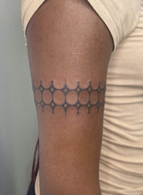 Arm Band Tattoo Designs, Arm Band Tattoos, Tattoo Armband, Dark Skin Tattoo, Band Tattoo Designs, Arm Band Tattoo, Leg Tattoo, Band Tattoo, Star Tattoos