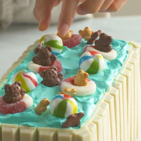 Genius Obsessions: Pool Party Ice Cream Cake | 🏊 🏊 🏊 Pool Party Ice Cream Cake: bit.ly/2t6kjAy | By Food.com Pool Party Ice Cream, Layered Ice Cream Cake, Pool Cake, Ice Cream Cakes, Ice Cream Cake Recipe, Frozen Chocolate, Cream Cakes, Chocolate Wafers, White Cake Mixes