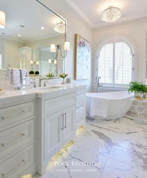 Tub on angle Bathroom Designs Ideas, Luxury Master Bathrooms, Large Bathroom, Bathroom Redesign, Bathroom Design Decor, Bathroom Remodel Designs, Bathroom Remodel Shower, Bathroom Design Luxury, Bathroom Layout