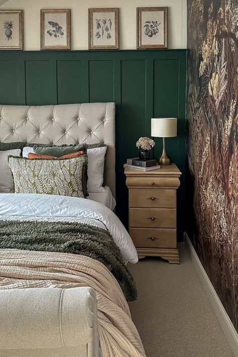 Olive Green & Burnt Orange Bedroom Inspiration with Panelling and a funky wallpaper Irish Bedroom, Burnt Orange Bedroom, Green And Burnt Orange, Orange Bedroom, Bedroom Orange, Orange Hues, Chic Accessories, Interior Ideas, Bedroom Inspirations