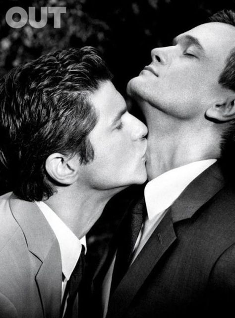 David Burtka & Neil Patrick Harris Polycule Dynamics, David Burtka, Men In Suits, Rodrigo Santoro, Neil Patrick, 얼굴 드로잉, Couple Poses Reference, Neil Patrick Harris, Photographie Portrait Inspiration