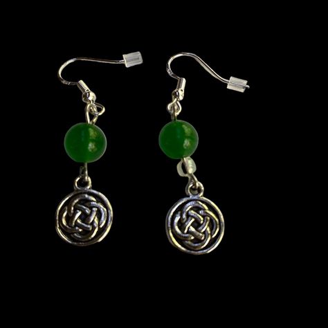 These beautiful Celtic drop earrings are made of high-quality sterling silver and adorned with stunning green quartz beads, making them the perfect accessory for adding a touch of Irish charm to any outfit. With a hang length of 1 1/2 inches, these earrings are both fashionable and timeless, sure to become a cherished favourite in any jewelry collection is, sure to become a cherished favourite in any jewelry collection. Celtic Braid, Beads Making, Irish Jewelry, Quartz Beads, Green Quartz, Diy Crafts Jewelry, Celtic Knot, Jewellery Making, Chains Necklace