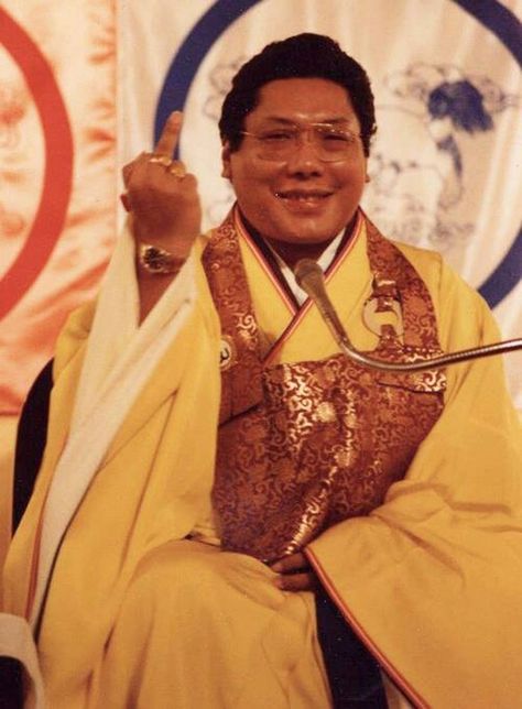 Chogyam Trungpa Rinpoche. www.gesarofling.co.uk Chogyam Trungpa, Buddhist Meditation, I Ching, Tibetan Buddhism, Tibetan Buddhist, Buddhist Art, Beautiful Mind, A Question, Yoga Class