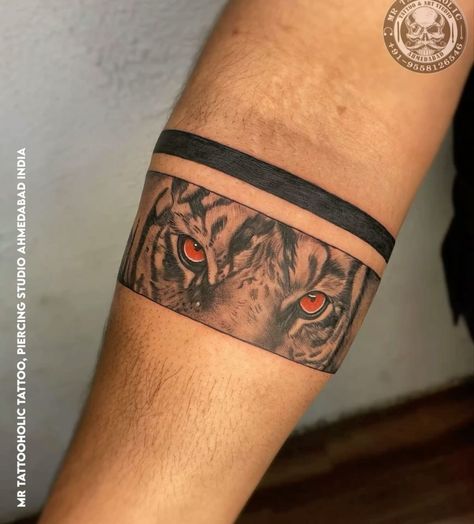 Mcgregor Wallpapers, Tiger Eyes Tattoo, Band Tattoos For Men, Alchemy Tattoo, Viking Tattoo Symbol, Ring Tattoo, Eyes Tattoo, Band Tattoos, Forearm Band Tattoos