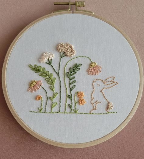 Embroidery Punch Needle, Clothes Embroidery Diy, How To Weave, Fiber Crafts, Bunny Embroidery, Pola Sulam, Embroidery On Clothes, Cute Embroidery, Embroidery Patterns Free