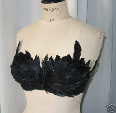 Pole Costume, Feather Bra, Moulin Rouge Costumes, Burlesque Outfit, Hot Halloween Outfits, Burlesque Costumes, Aerial Arts, Black Costume, 20s Fashion