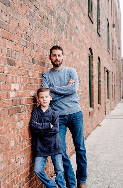 Virginia Ruth Photography: Tom + Karrie [Extended family session] father son special picture portraits , wyoming photographer Dad And Son Poses, Three Brothers Photo Shoot, Dad And Son Photography, Brother Photography Poses, Dad Son Photography, Picture Portraits, Photography Brothers, Father Son Pictures, Father Son Photography