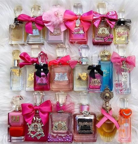 Juicy Couture Perfume Aesthetic, Juicy Couture Perfume Collection, Y2k Perfume, Profumo Victoria Secret, Juicy Couture Perfume, Couture Perfume, Pink Wallpaper Girly, Soft Pink Theme, Pink Perfume