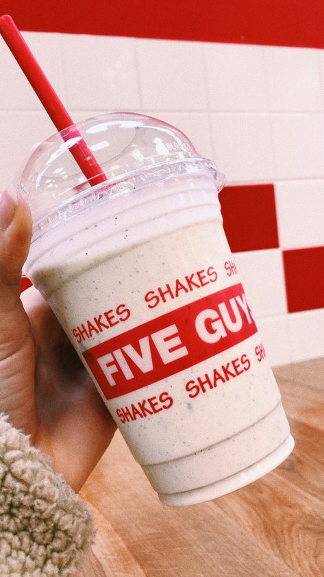 Milkshake Coffee Milkshake Recipe, Coffee Milkshake, Milkshake Recipe, Milkshake Recipes, Five Guys, Dunkin Donuts Coffee Cup, Bff Quotes, Secret Recipe, Logo Food