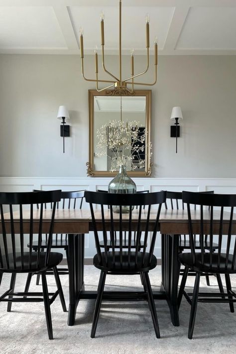 24 Creative Dining Room Wall Decor Ideas You'll Love - The Chic Quota Dining Room Wall Decor Ideas, Creative Dining Room, Two Tone Walls, Room Wall Decor Ideas, Dining Room Wall, Dining Room Wall Decor, Wall Decor Ideas, Statement Art, Wall Molding