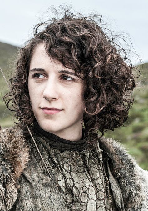 Ellie Kendrick HAIR!!! I love it!! Ellie Kendrick, Game Of Thrones Tyrion Lannister, Game Of Thrones Tyrion, Game Of Thrones Outfits, Game Of Thrones Cast, George R R Martin, Elizabeth Anne, Medium Short Hair, Bleached Hair