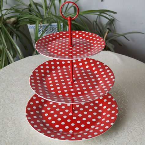 Shop Popular Polka Dot Dishes from China | Aliexpress Polka Dot Dishes, Fancy Tea, Polka Dot Decor, Red Dishes, Pretty Dishes, Polka Dots Fashion, Shabby Chic Christmas, Design Remodel, White Pottery