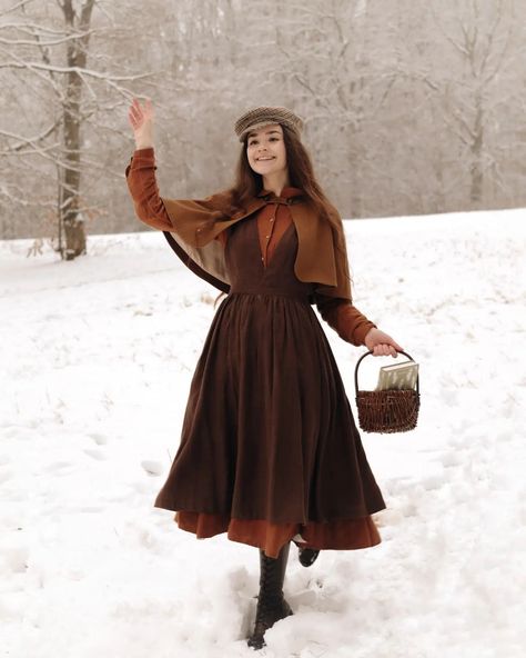 Elfcore Outfits, Air Clothes, Cottagecore Clothes, Poetic Words, Academia Style, My Mental Health, Classic Style Outfits, Old Fashion Dresses, Retro Pin Up