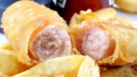 These battered sausages make the perfect party finger food! Fish And Chips Batter, Battered Sausage, Party Finger Food, Sauce Cocktail, Sausage Ingredients, Cocktail Sausages, Fish And Chip Shop, Beer Battered, Pies Maker