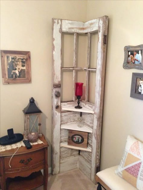 Corner Shelf from a Reclaimed Door Cheap Diy Home Decor, Cottage Shabby Chic, Doors Repurposed, Corner Storage, Rustic Doors, In The Corner, Old Door, Repurposed Furniture, Cheap Home Decor