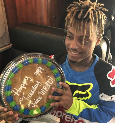 Uploaded by 🤍. Find images and videos about 9 and juice wrld on We Heart It - the app to get lost in what you love. Juice Wrld Birthday, We Heart It, Juice, Birthday Cake, Cake, Birthday, Music