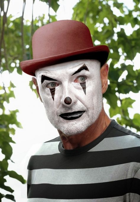 Terry O'Quinn Halloween Makeup Idea Jester Makeup, Grad Makeup, Circus Ideas, Creepy Clown Makeup, Scary Clown Mask, Circus Makeup, Mime Makeup, Make Up Designs, Glam Wedding Makeup